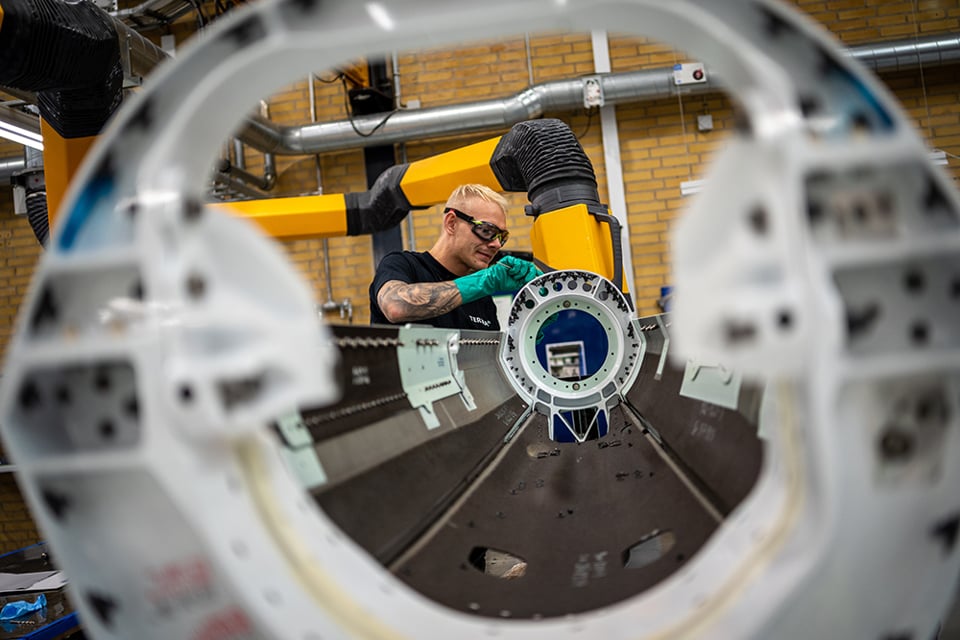 Terma employee working on aerostructures manufacturing at Grenaa production facility.