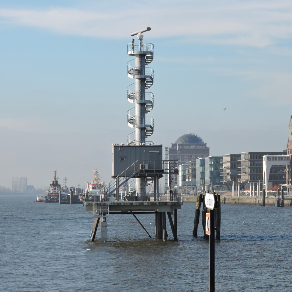 Terma SCANTER Radar protecting the harbour.