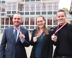 Medals for three Terma apprentices